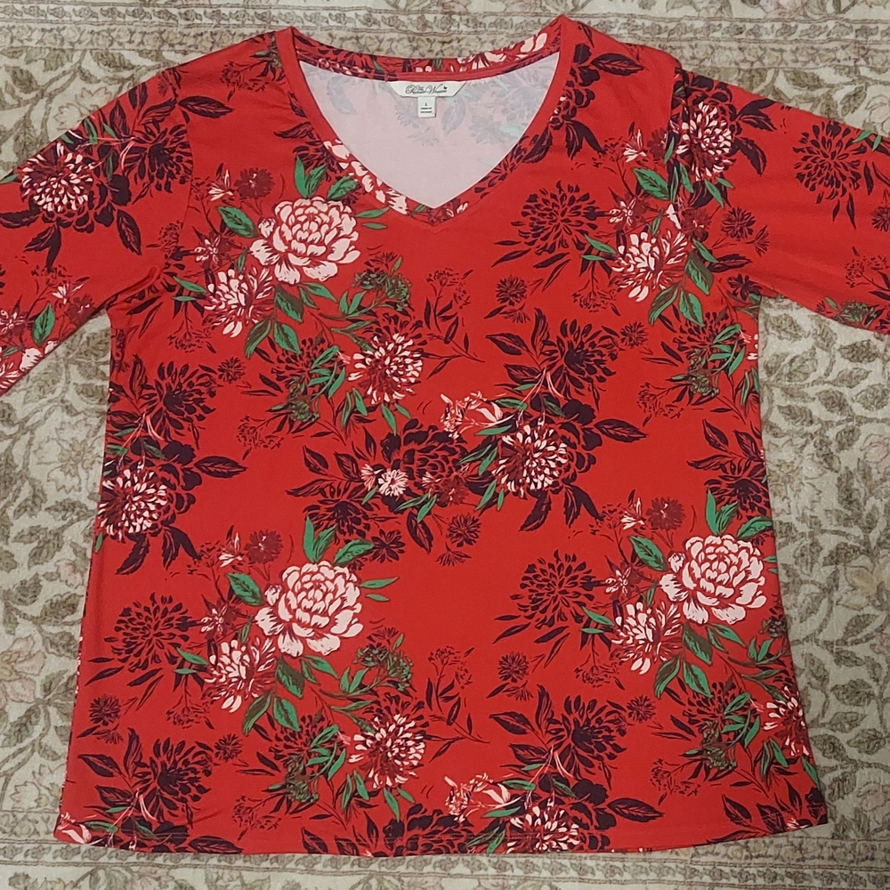 The Pioneer Woman Red Floral V-Neck Long Sleeve Top